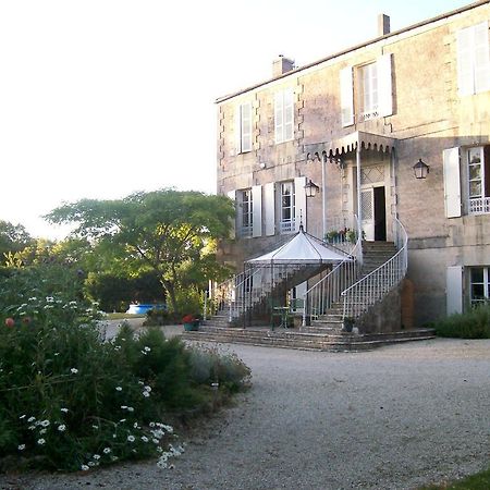 Manoir Angle Bed and Breakfast Blanzay-sur-Boutonne Εξωτερικό φωτογραφία