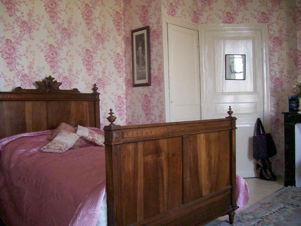 Manoir Angle Bed and Breakfast Blanzay-sur-Boutonne Δωμάτιο φωτογραφία